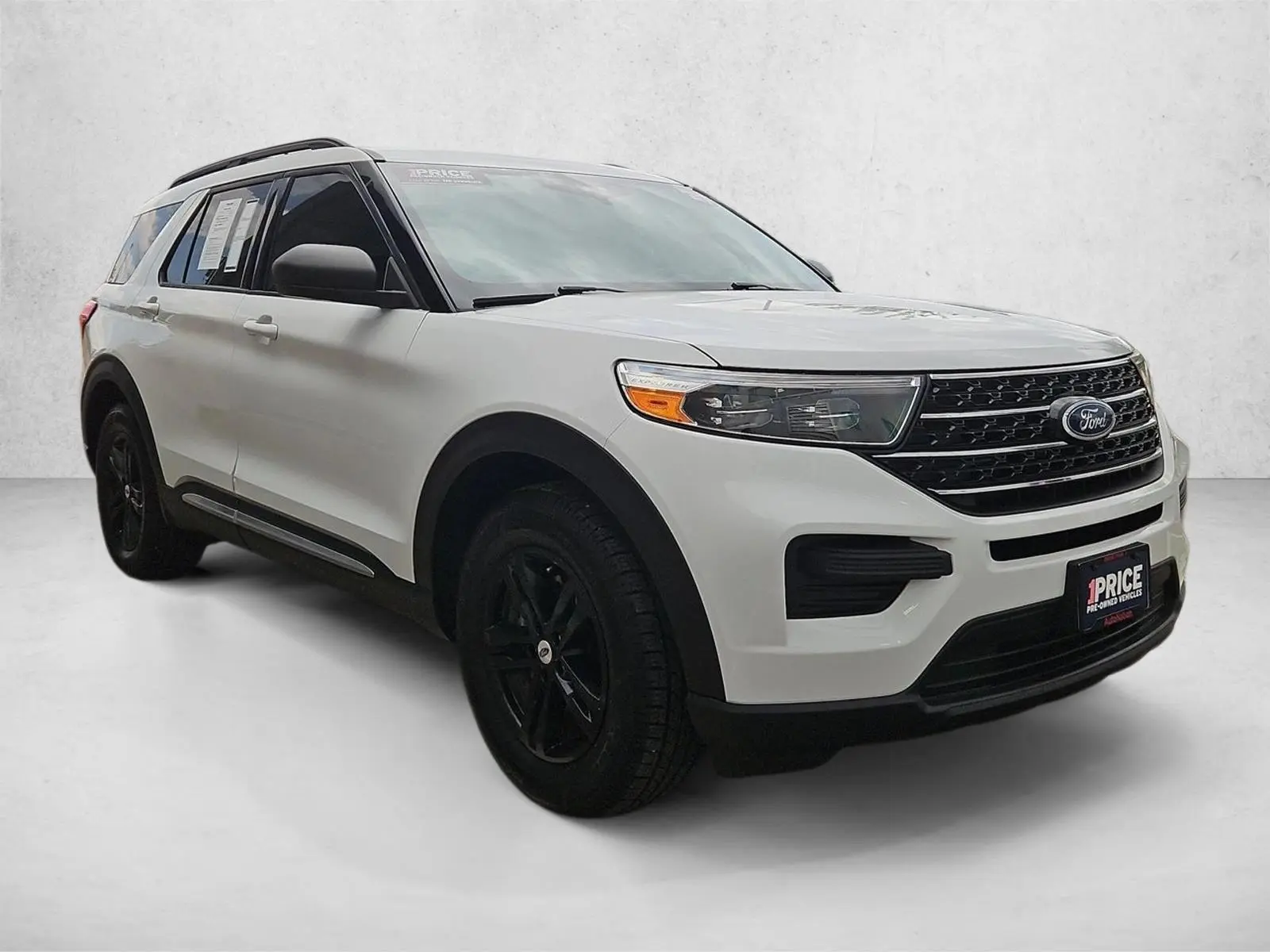 2021 Ford Explorer XLT RWD photo 3