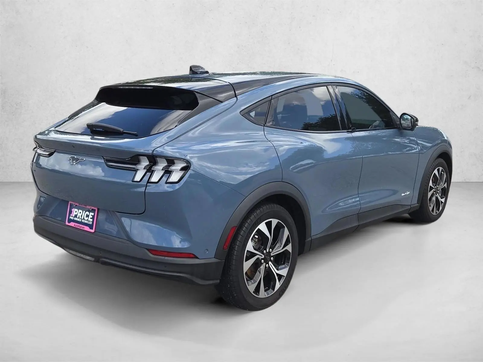 2024 Ford Mustang-Mach-e Select photo 5