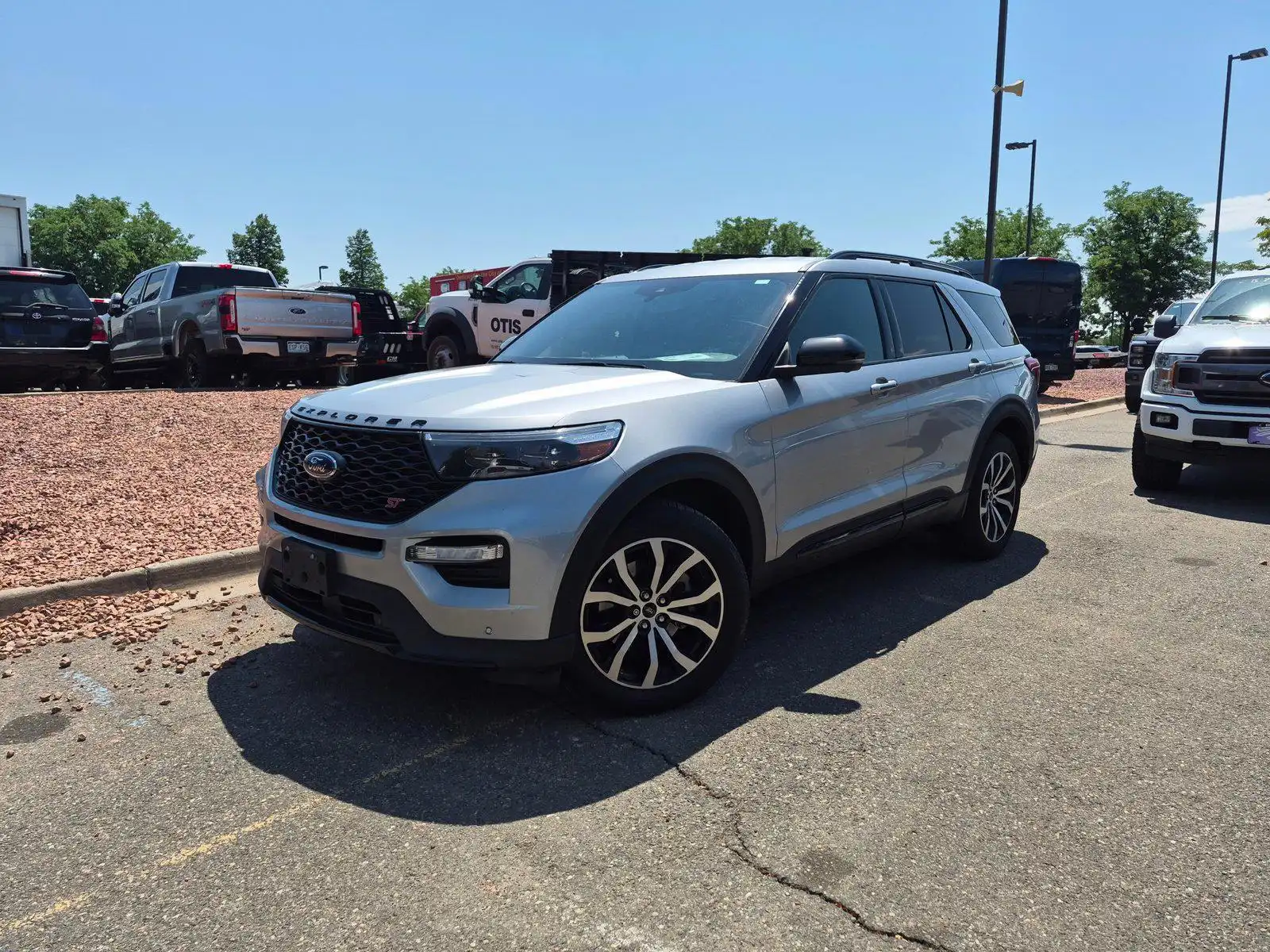 2020 Ford Explorer ST 4WD's photo