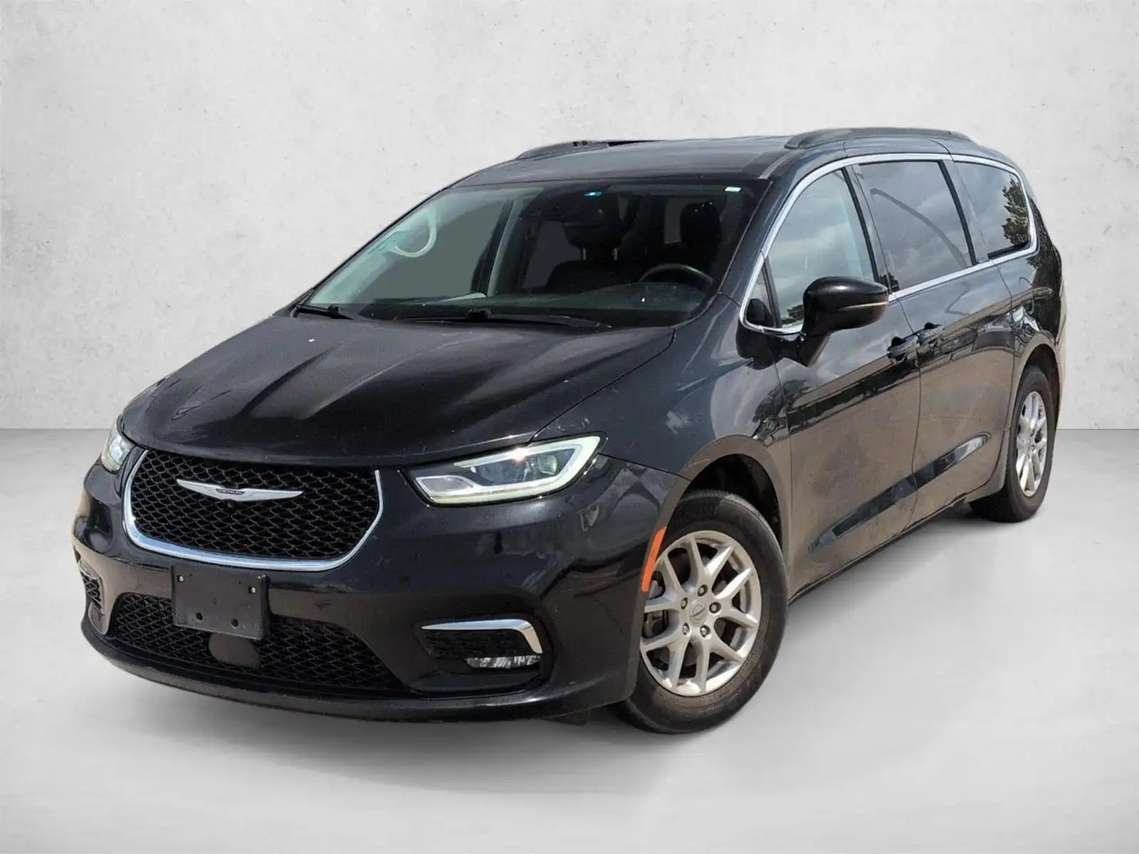 2022 Chrysler Pacifica Touring L's photo
