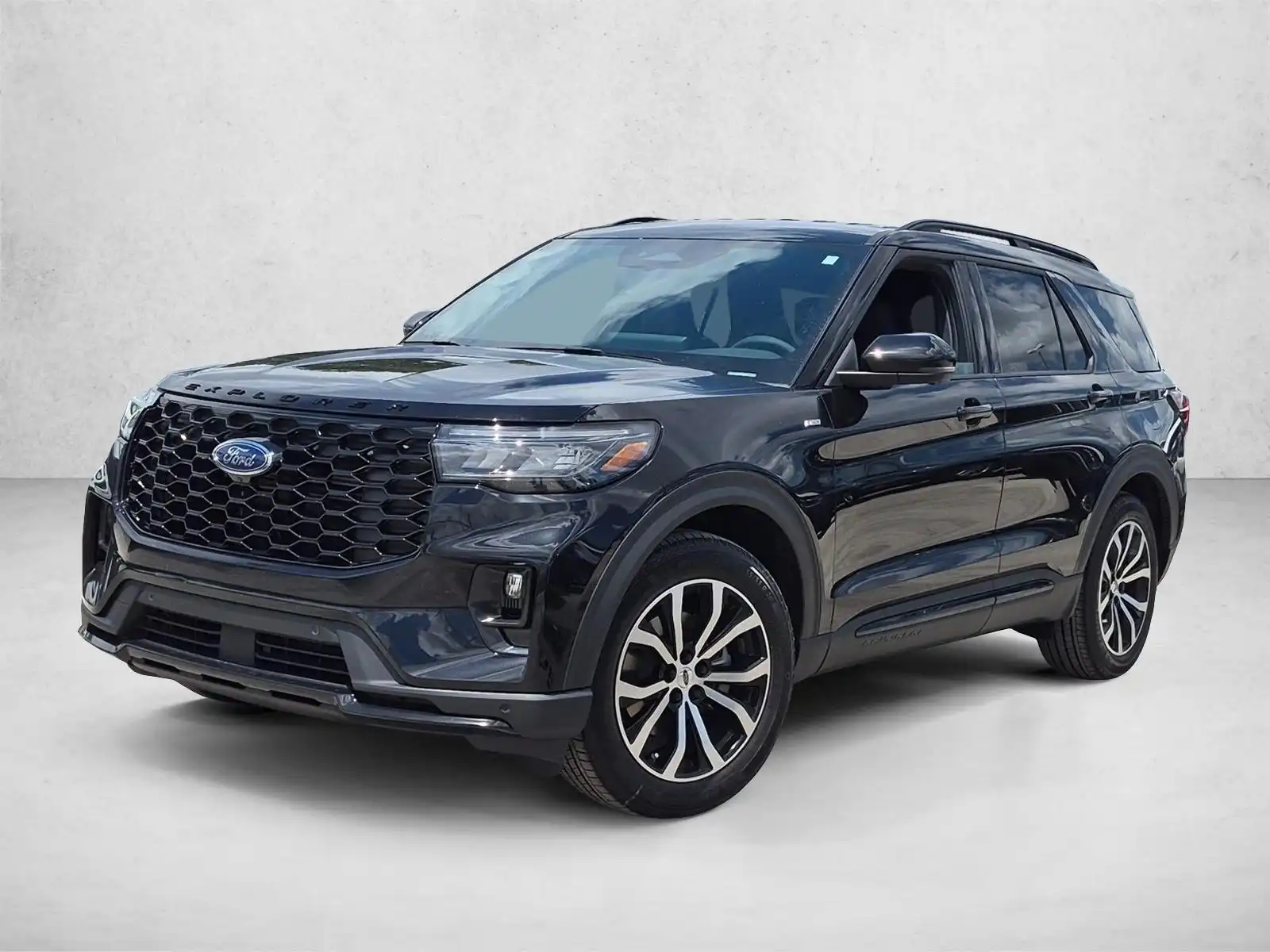 2026 Ford Explorer ST-Line RWD's photo