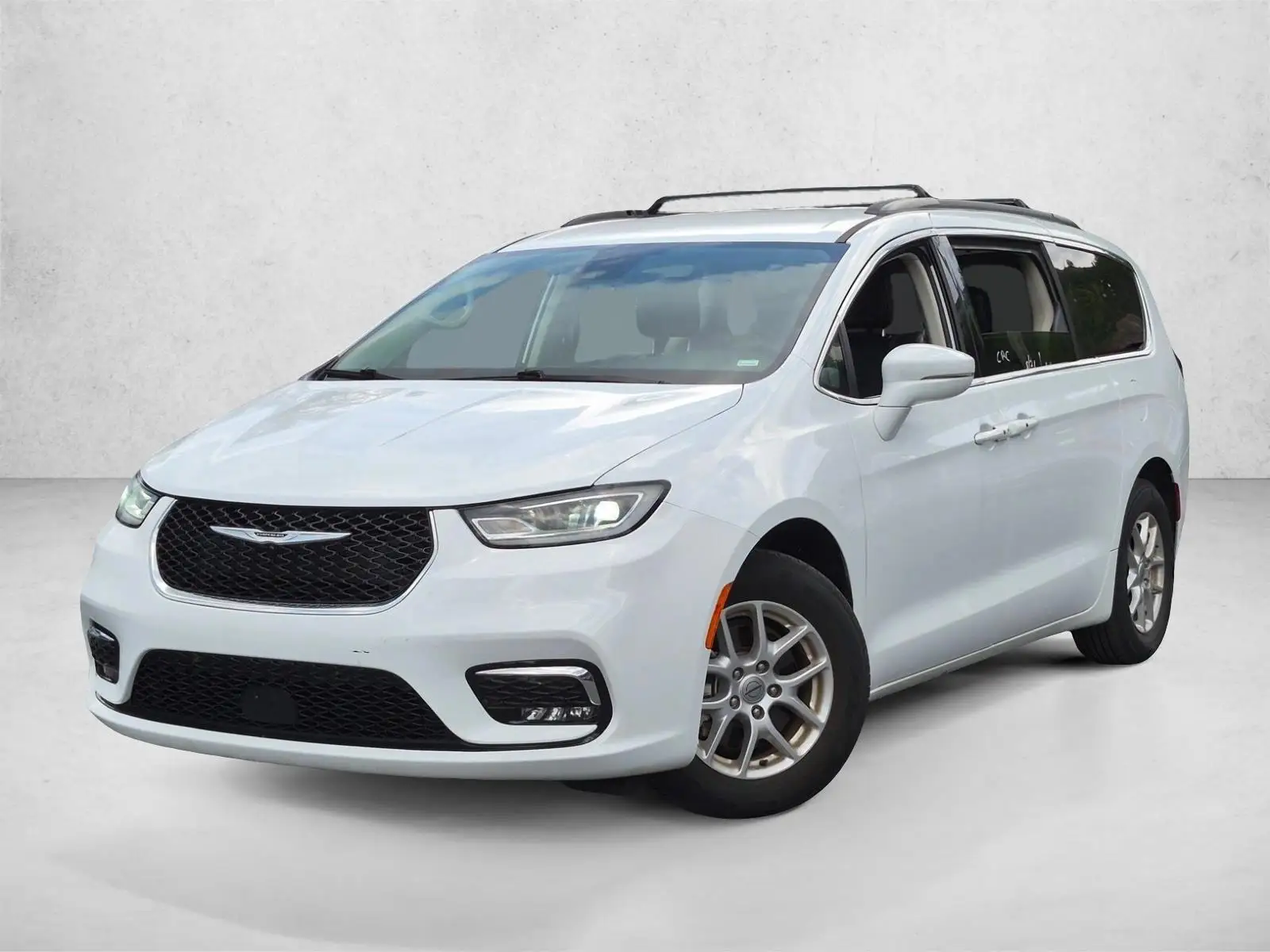 2022 Chrysler Pacifica Touring L photo 1