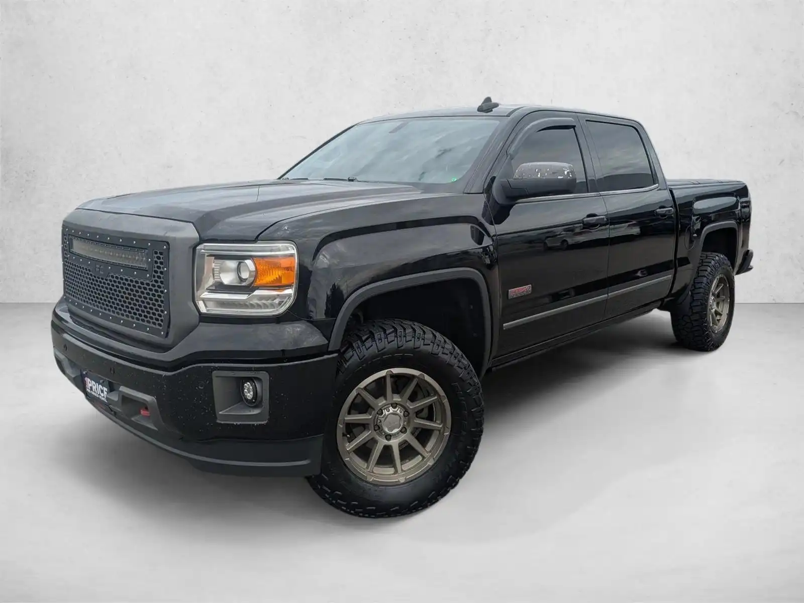 2015 GMC Sierra 4WD Crew Cab SLT SWB's photo