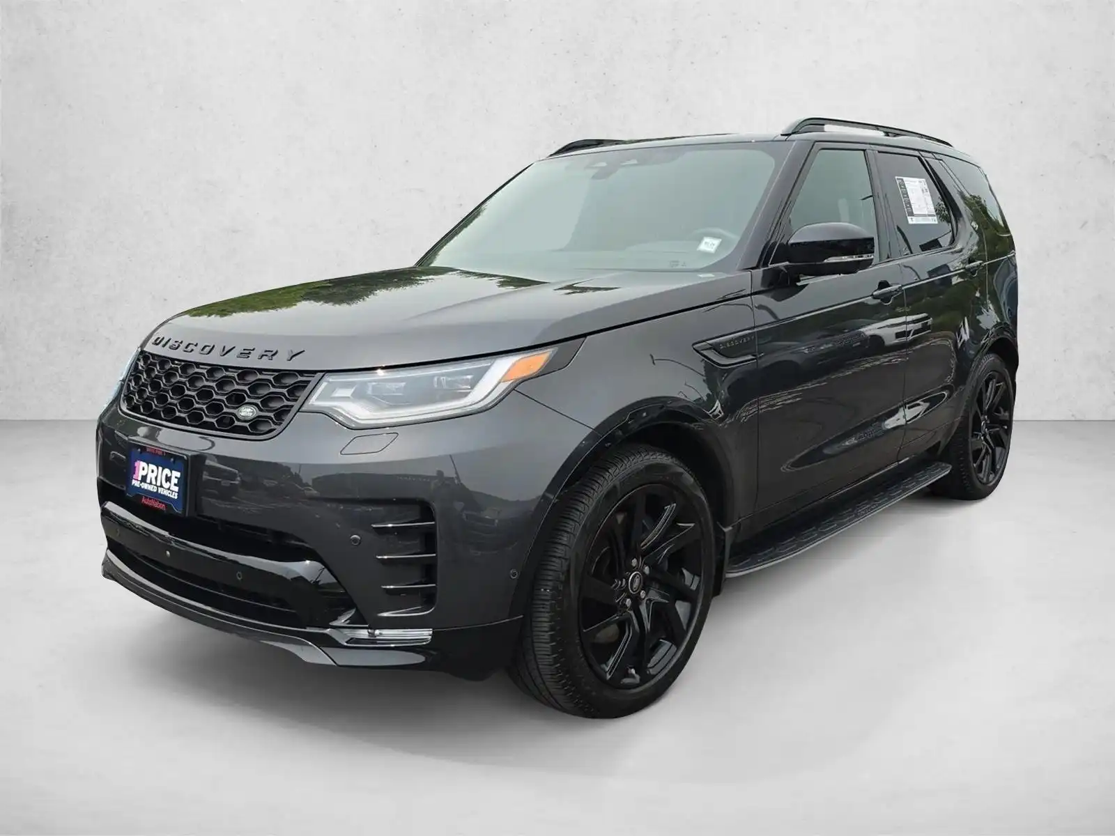 2025 Land Rover Discovery P360 Dynamic SE's photo