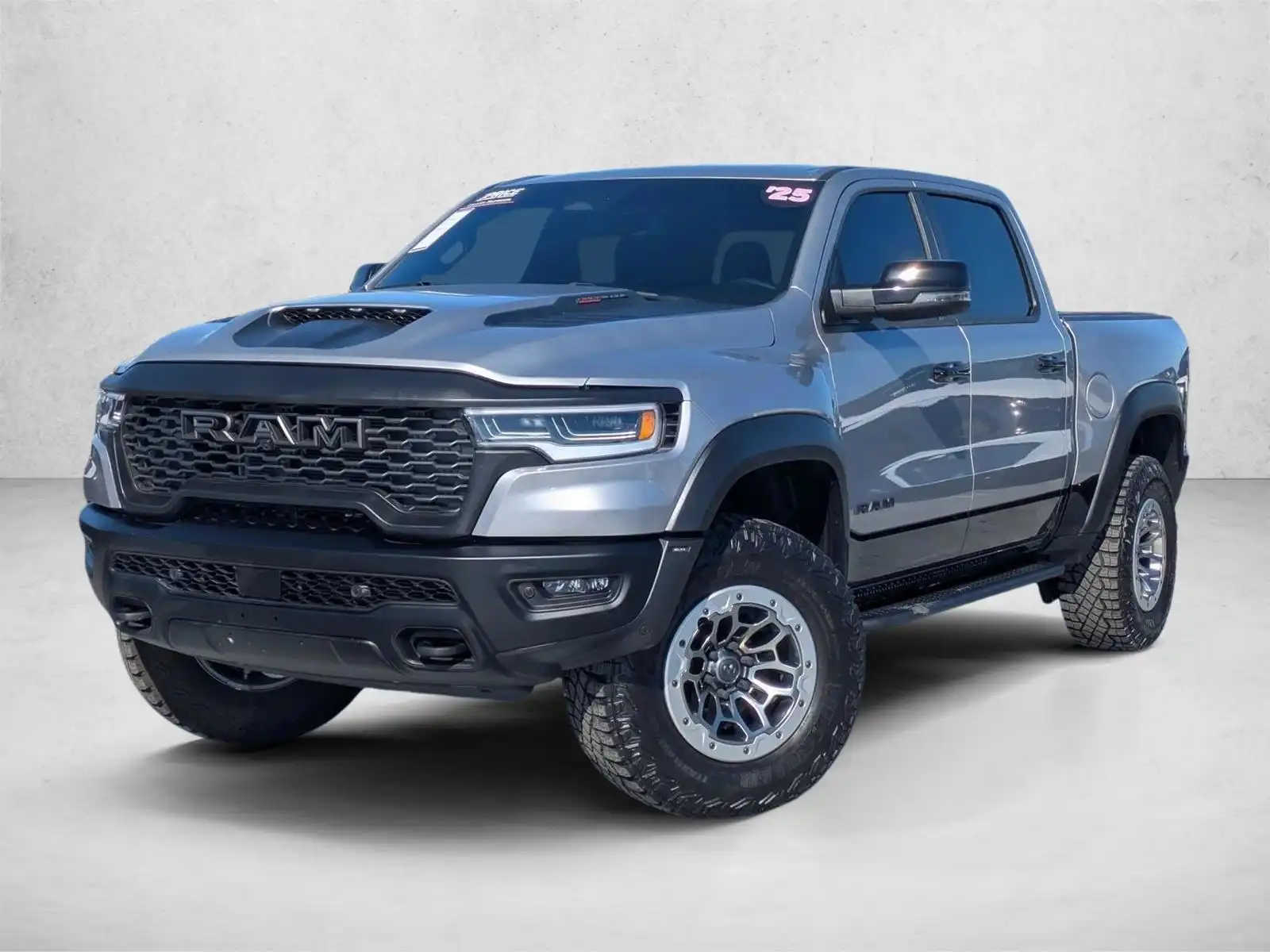 2025 RAM 1500 RHO 4x4 Crew Cab 5'7's photo