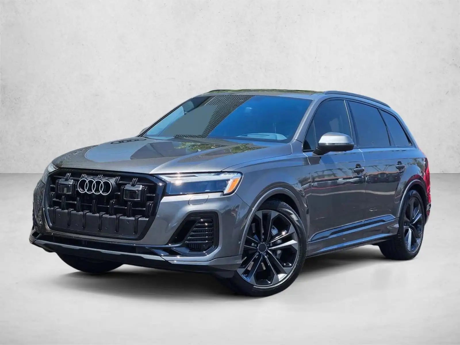 2026 Audi Q7 55 Prestige quattro Tiptronic's photo