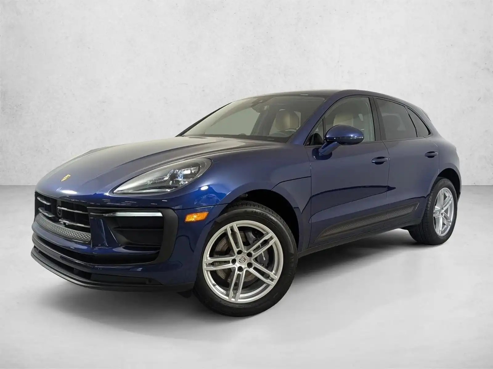2023 Porsche Macan T's photo