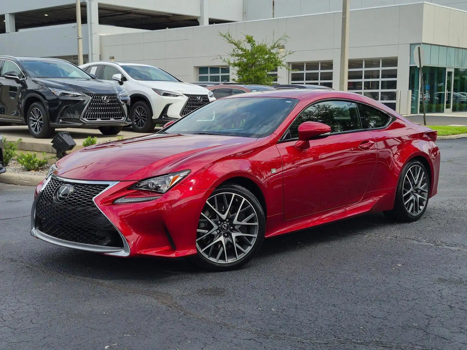 2017 Lexus RC 350 200t's photo
