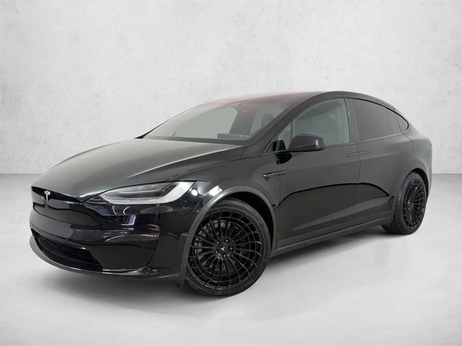 2023 Tesla Model X Long Range's photo