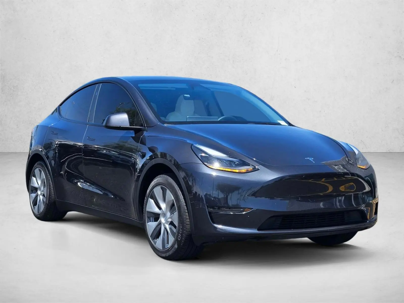2024 Tesla Model Y Long Range Rear Wheel Drive photo 4