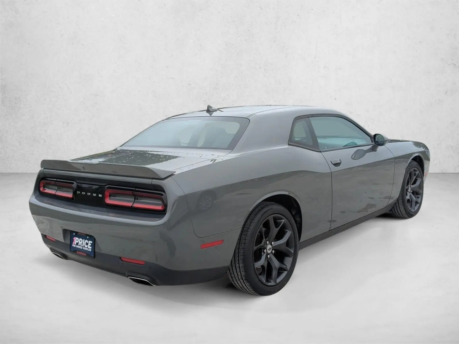 2019 Dodge Challenger SXT Plus Auto photo 5