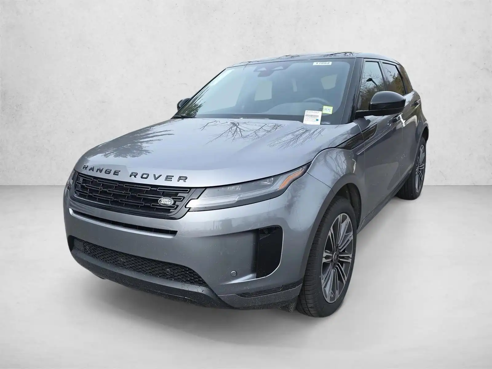 2026 Land Rover Range Rover Evoque S's photo