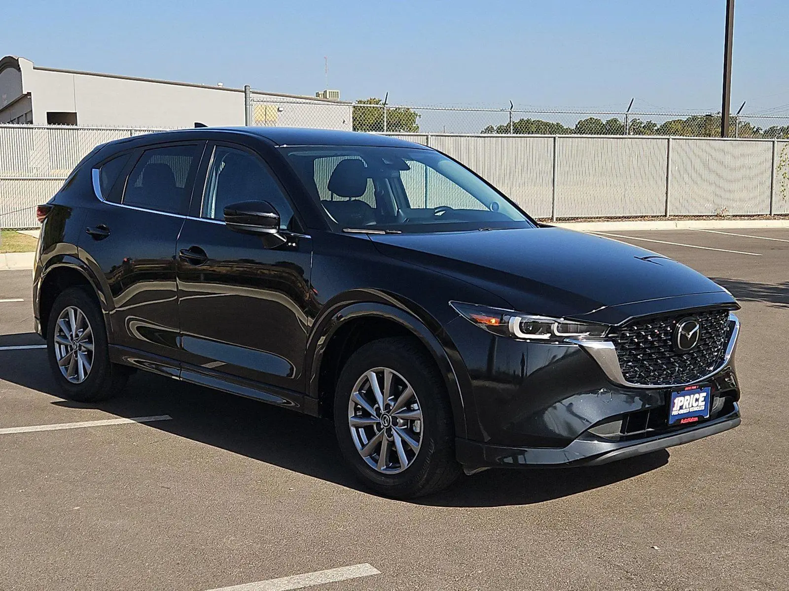2025 Mazda CX-5 Select AWD Auto Package S photo 3
