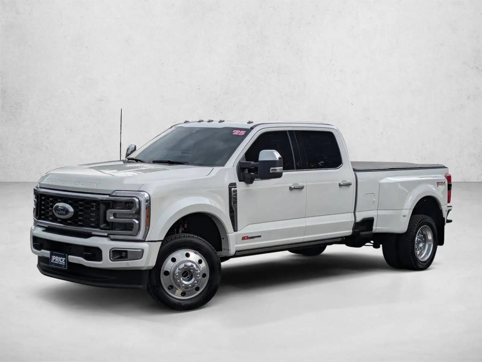 2025 Ford F-450 Platinum 4x4 Crew Cab 8' Box DRW's photo