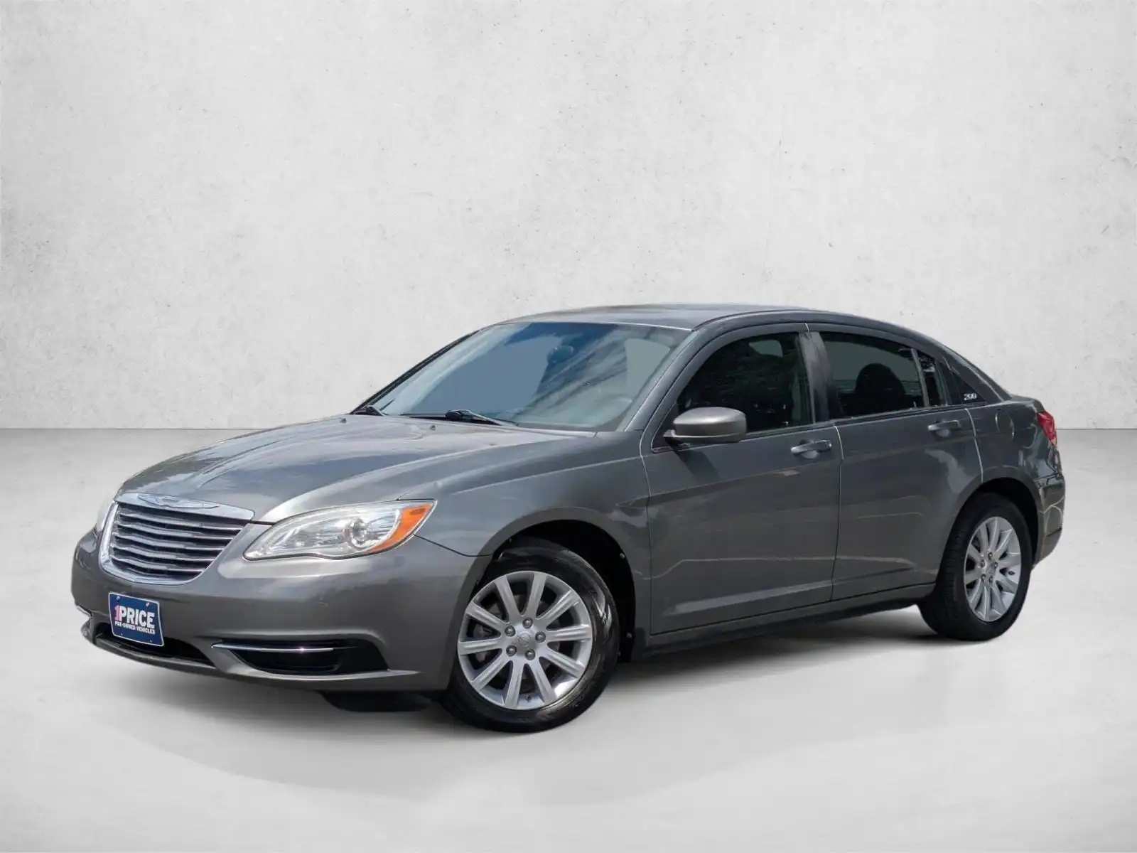 2012 Chrysler 200 Touring's photo