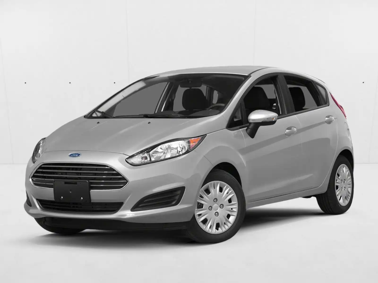 2015 Ford Fiesta SE Hatchback's photo