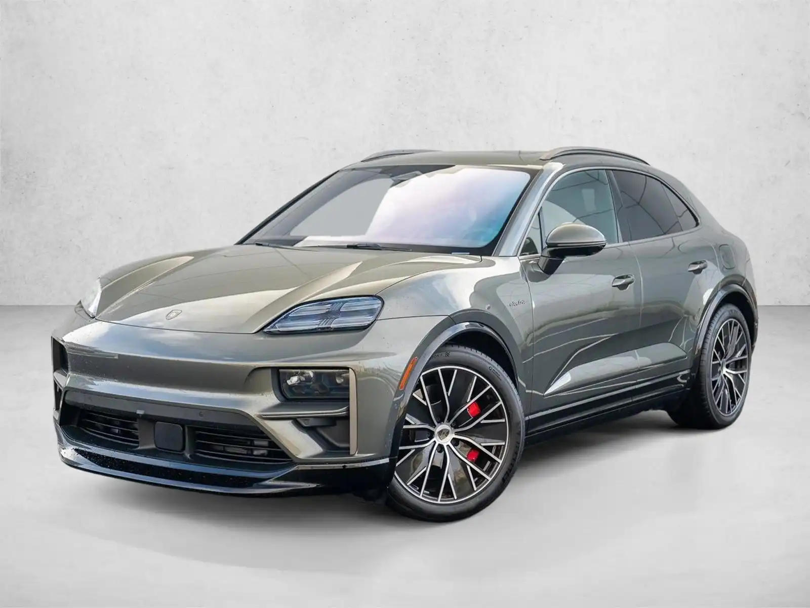 2025 Porsche Macan Macan Turbo Electric's photo