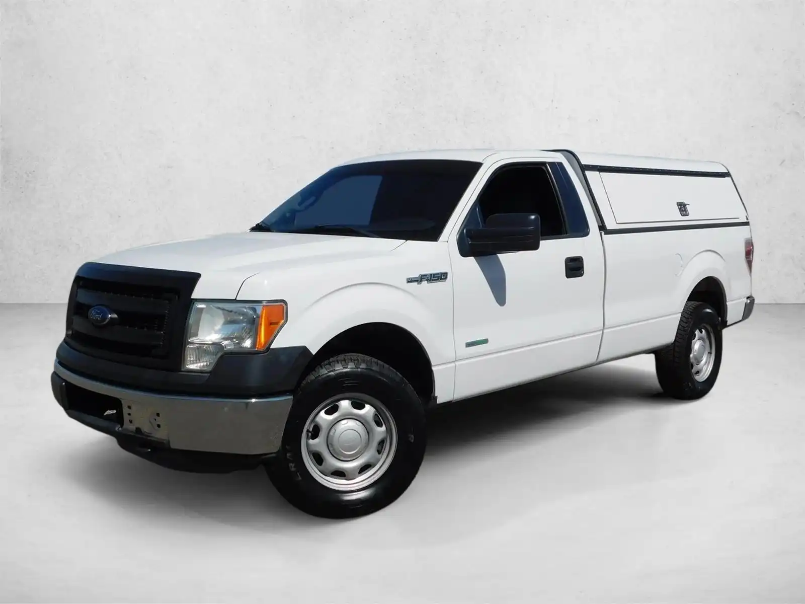 2013 Ford F-150 XL 4WD Regular Cab 145 in's photo