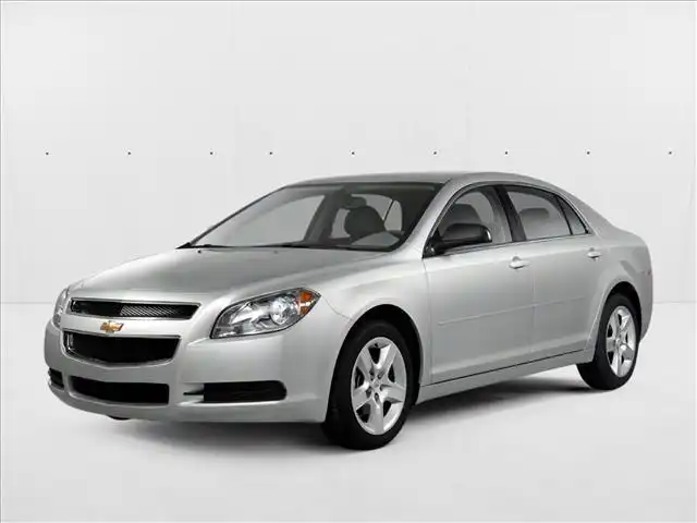 2011 Chevrolet Malibu 1LS's photo