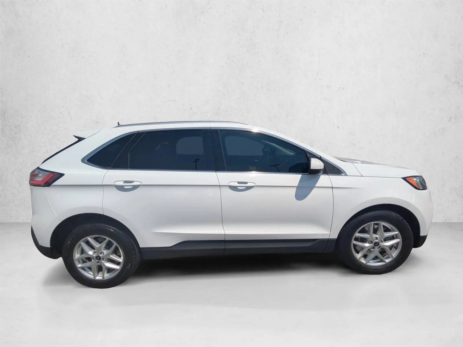 2022 Ford Edge SEL AWD photo 4