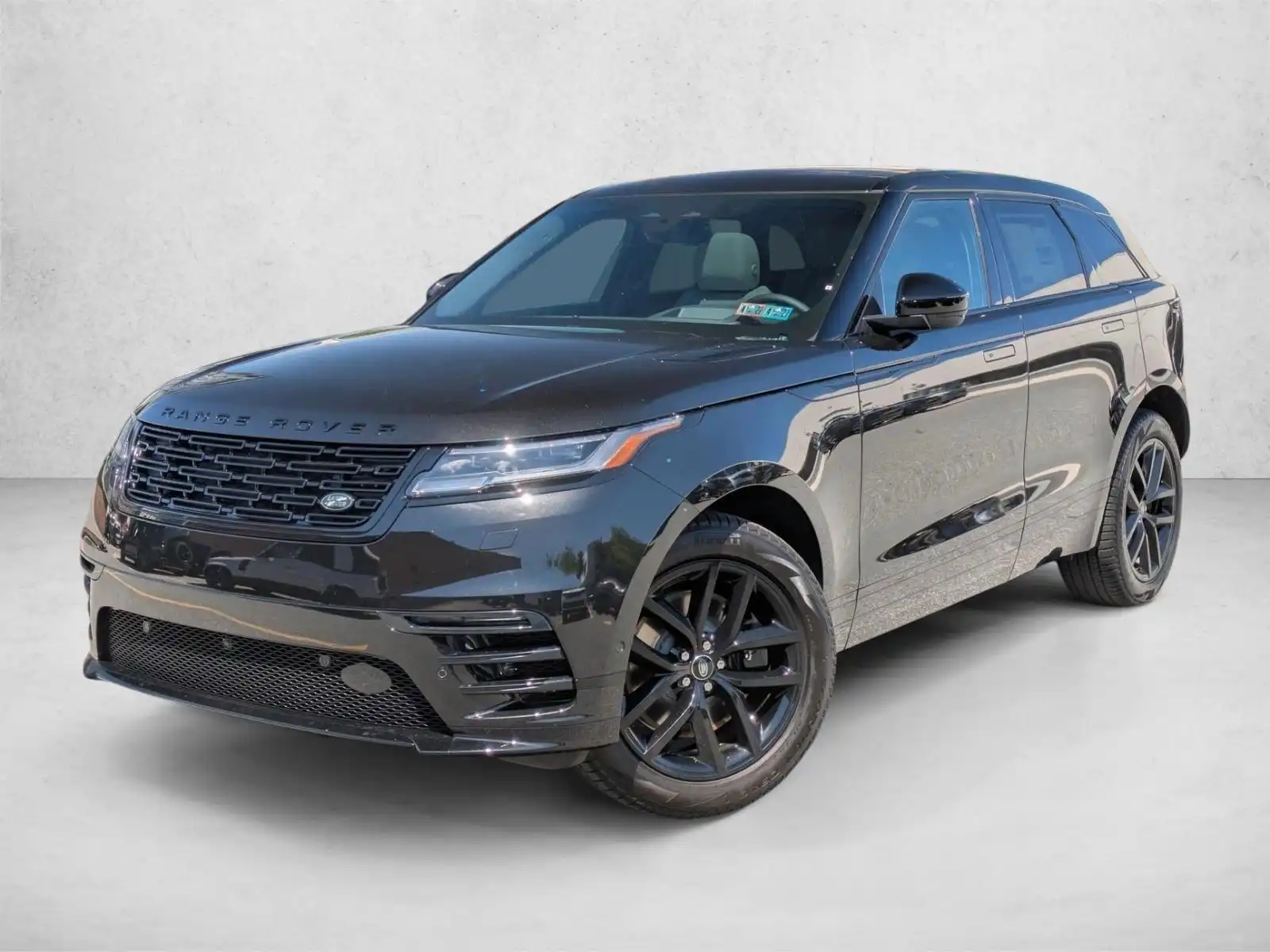 2026 Land Rover Range Rover Velar P250 Dynamic SE's photo