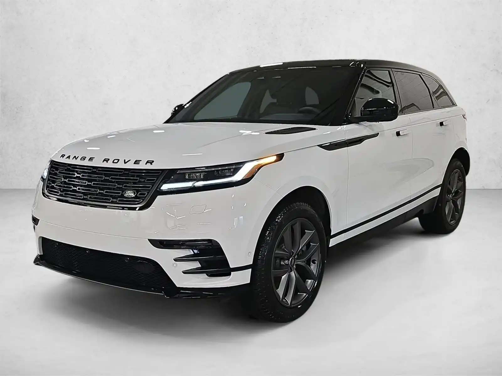 2026 Land Rover Range Rover Velar P250 Dynamic SE's photo