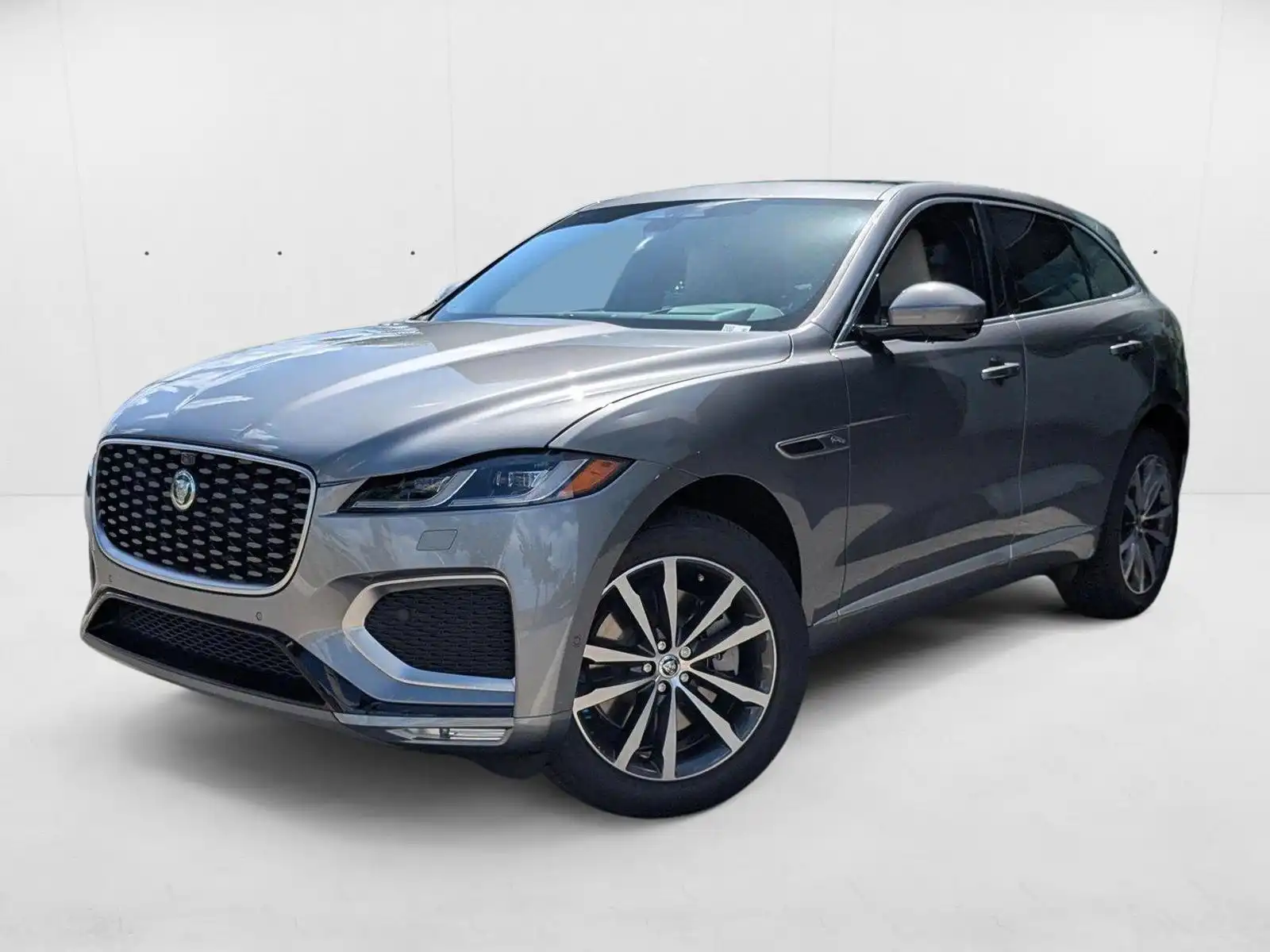 2026 Jaguar F-PACE P250 R-Dynamic S's photo