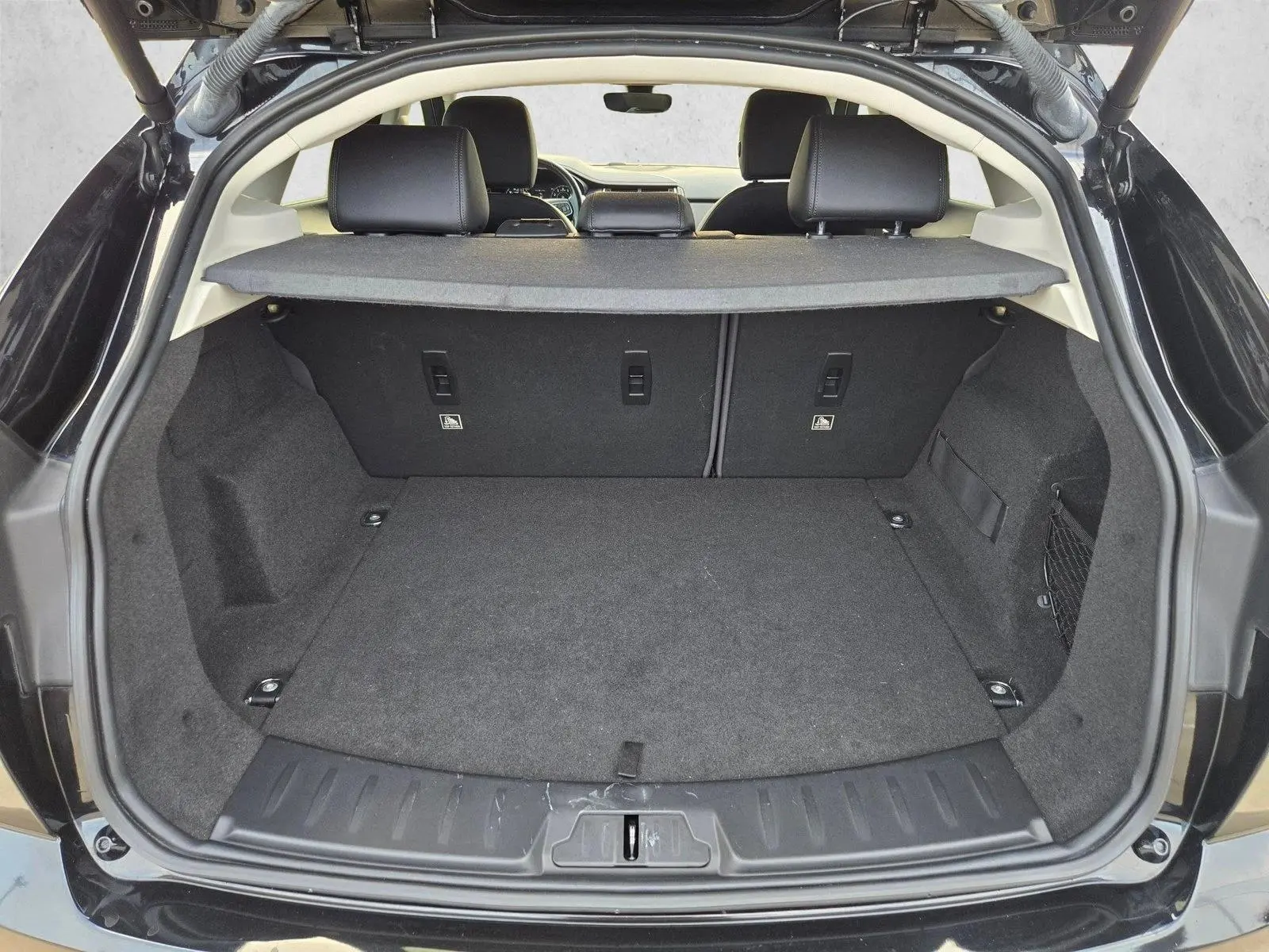 2018 Jaguar E-PACE P250 AWD SE photo 5