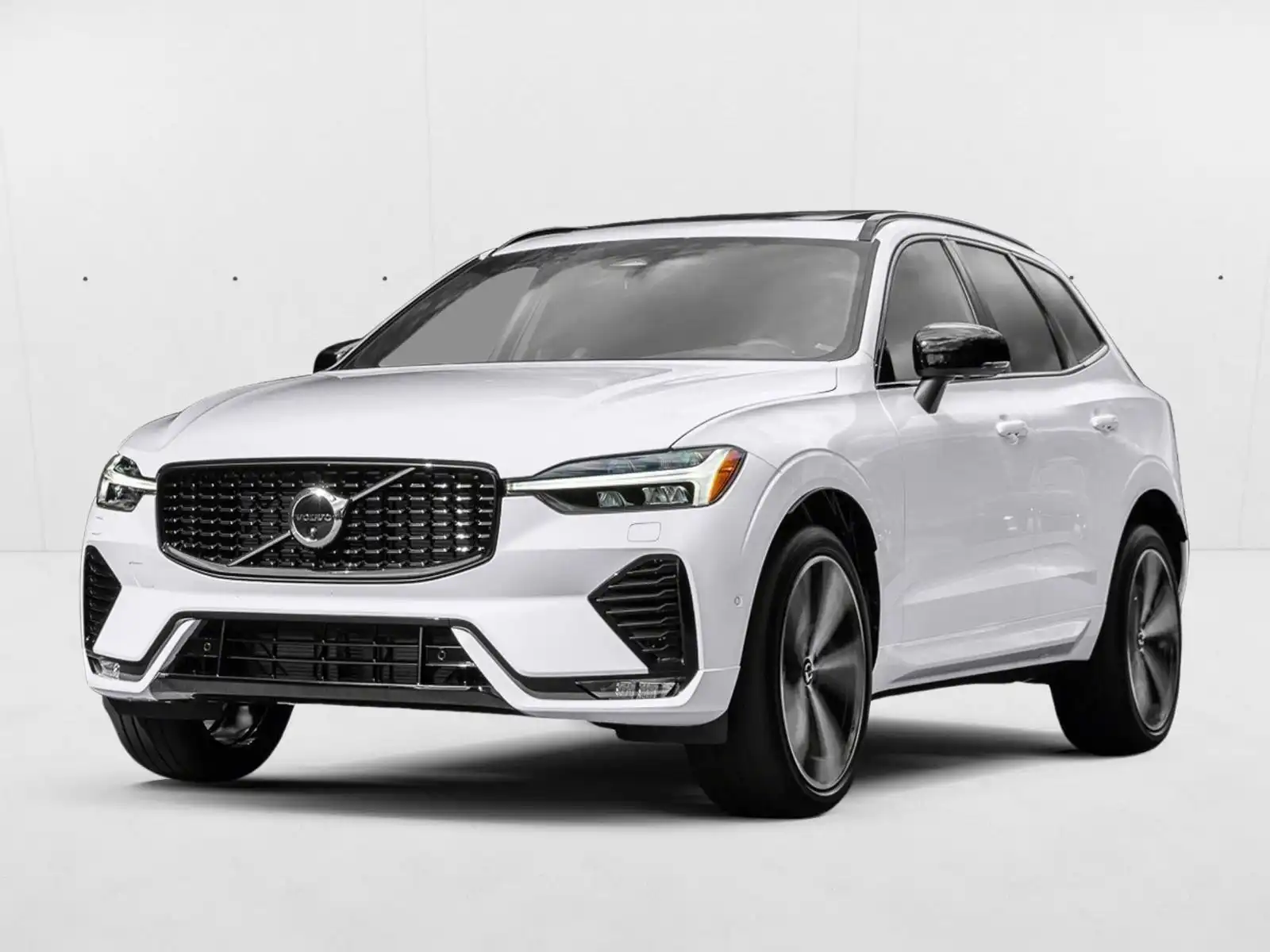 2023 Volvo XC60 B5 Plus Bright Theme AWD's photo