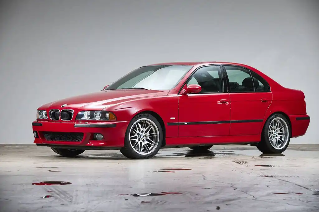 2001 BMW 5 Series M5's photo