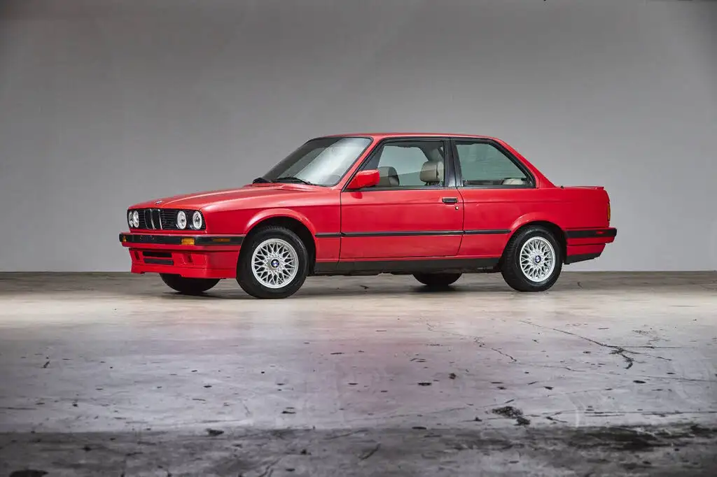 1991 BMW 3 Series's photo