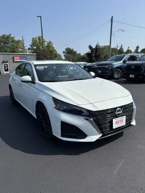2025 Nissan Altima 2.5 SV's photo