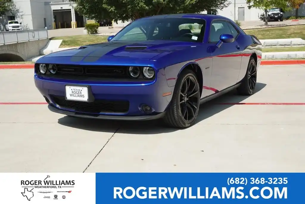 2018 Dodge Challenger R/T's photo