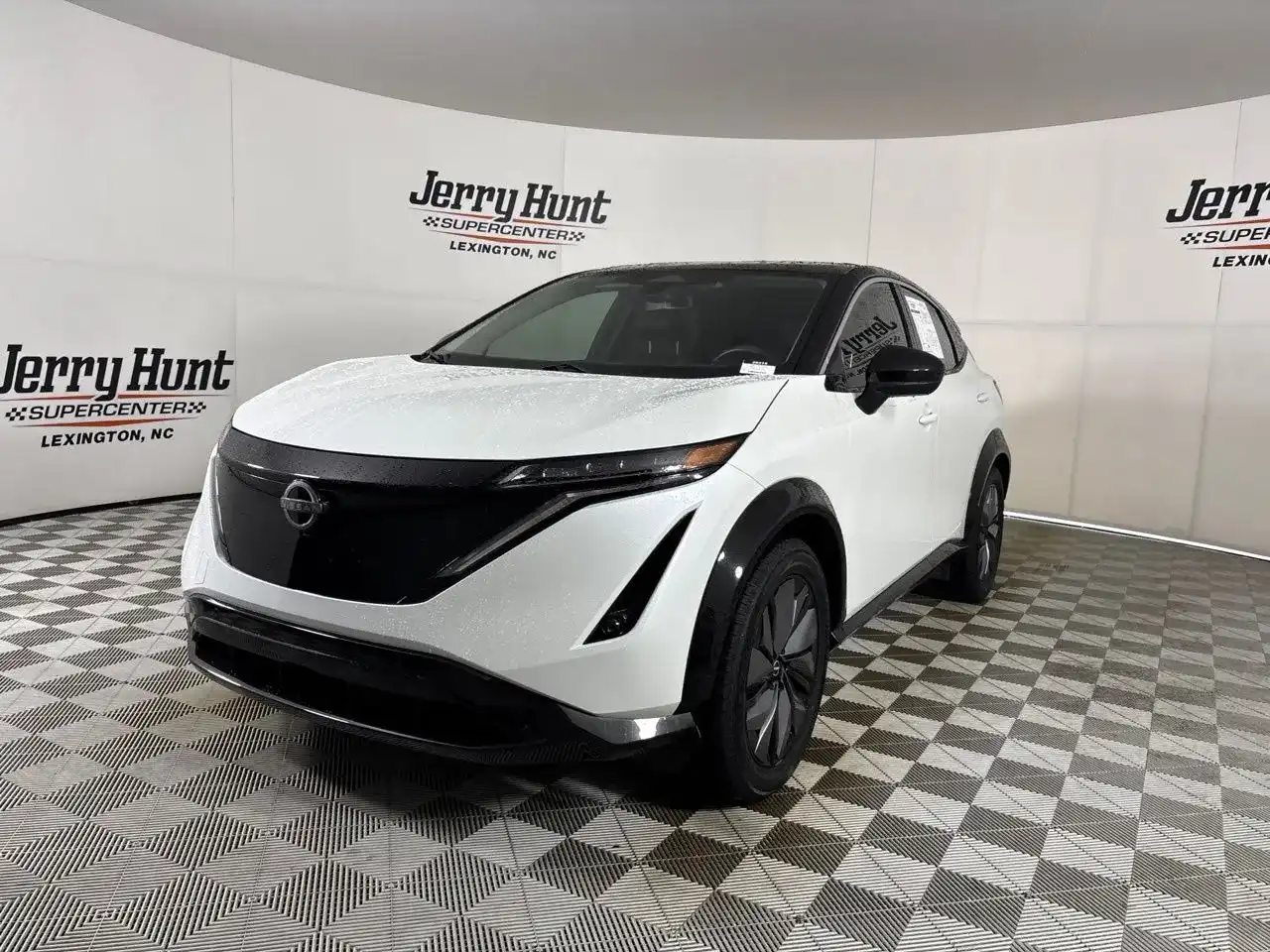 2023 Nissan Ariya Engage FWD's photo