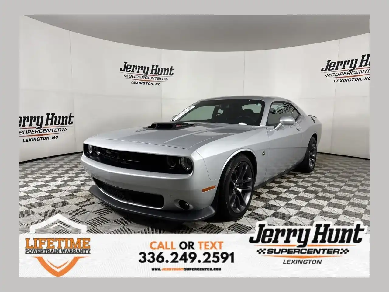 2023 Dodge Challenger R/T Scat Pack's photo
