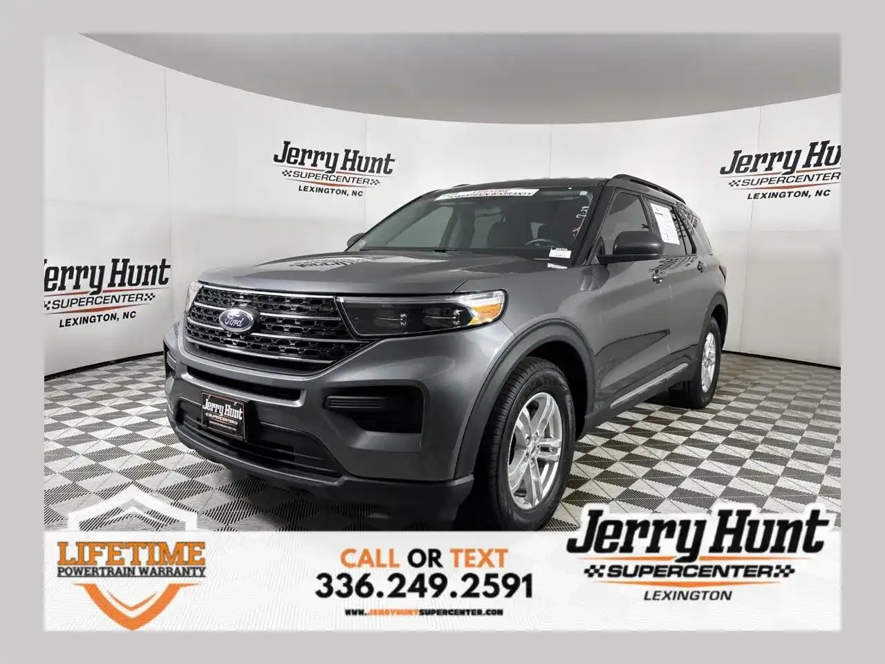 2024 Ford Explorer XLT RWD's photo