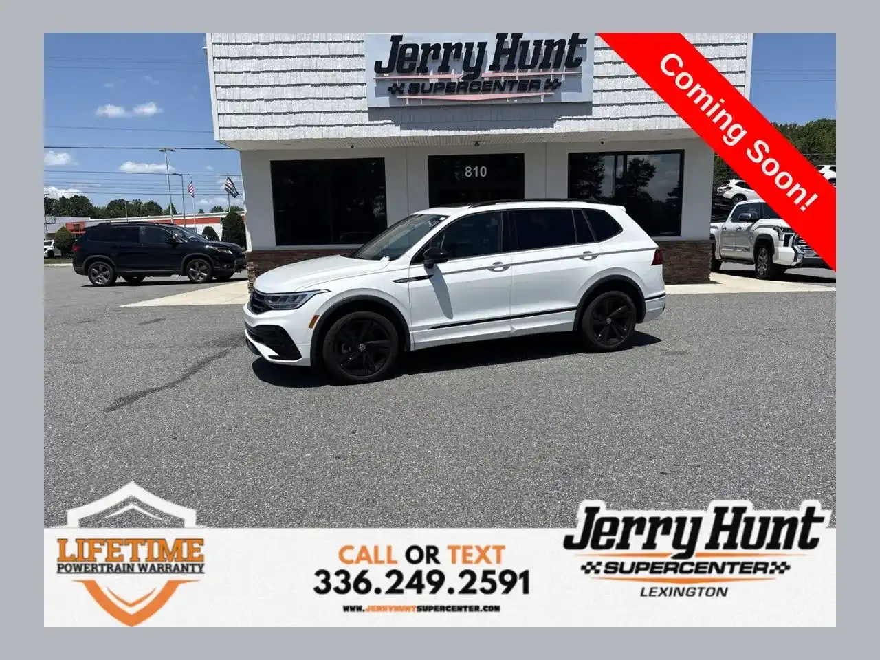 2024 Volkswagen Tiguan 2.0T SE R-Line Black 4Motion's photo