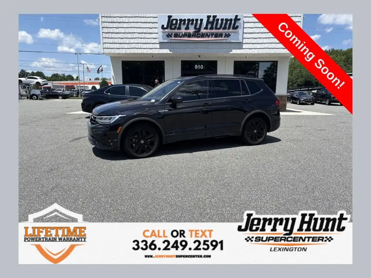 2022 Volkswagen Tiguan 2.0T SE R-Line Black's photo
