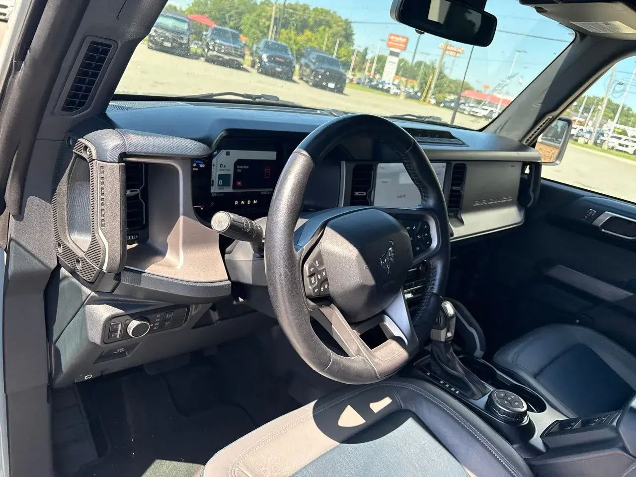 2021 Ford Bronco First Edition Advanced 4x4 photo 4