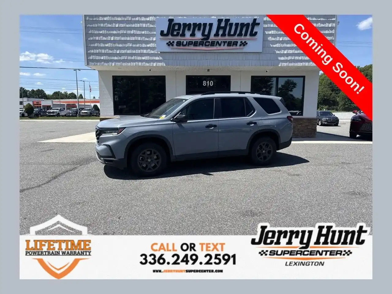 2025 Honda Pilot TrailSport AWD's photo