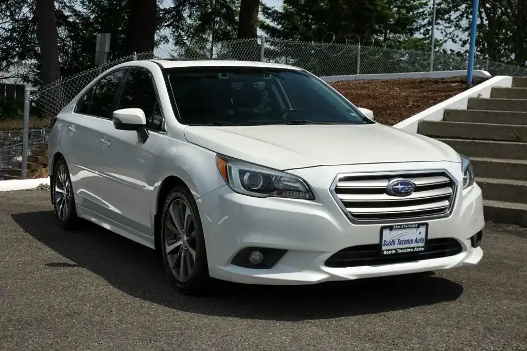 2017 Subaru Legacy 3.6R Limited's photo