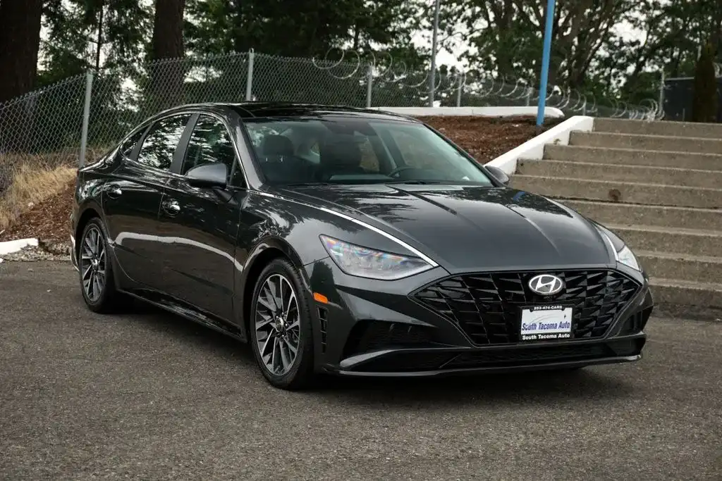 2022 Hyundai Sonata Limited 1.6T's photo