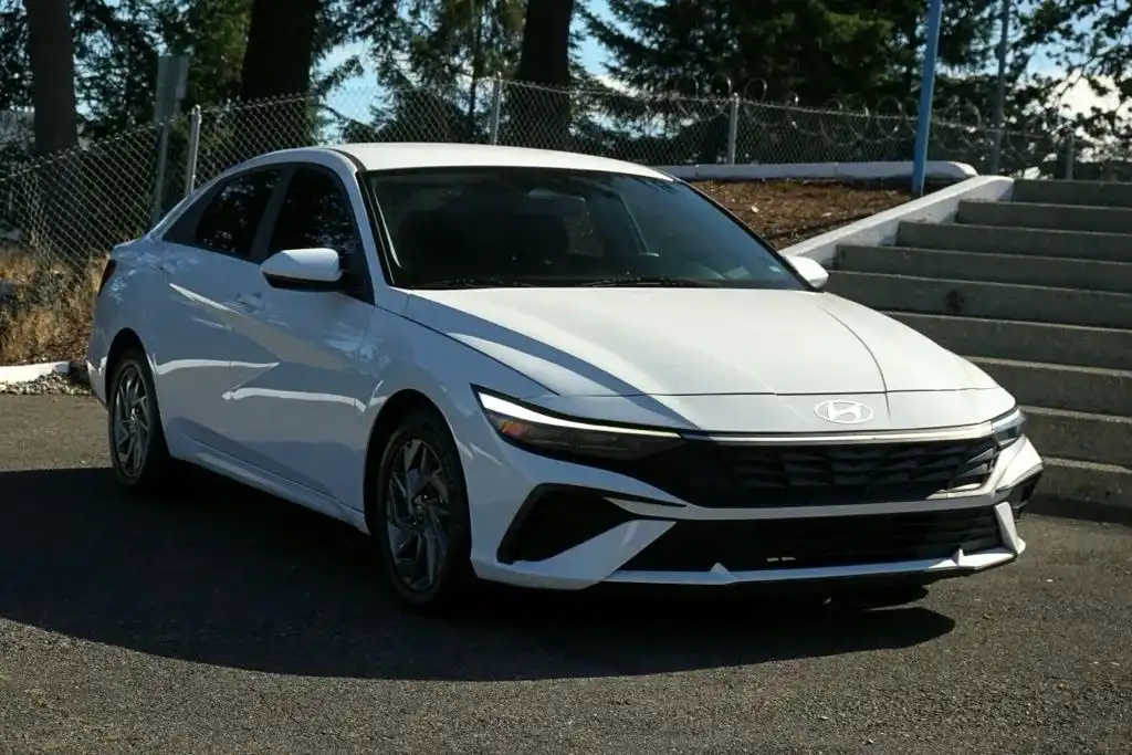 2024 Hyundai Elantra 2.0 SEL IVT's photo
