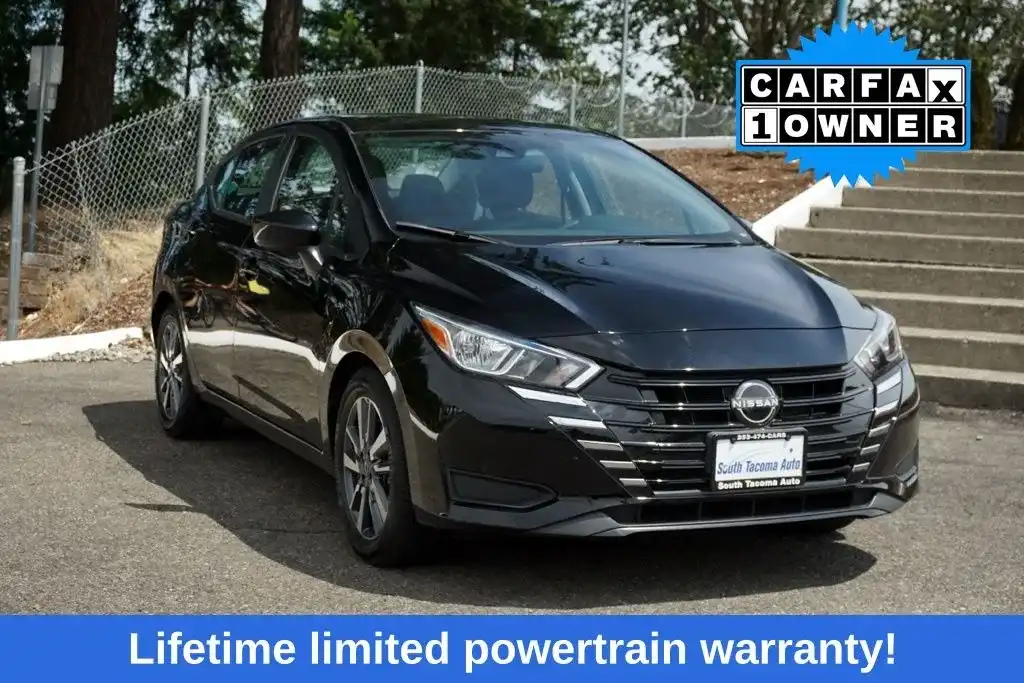 2023 Nissan Versa 1.6 SV CVT's photo