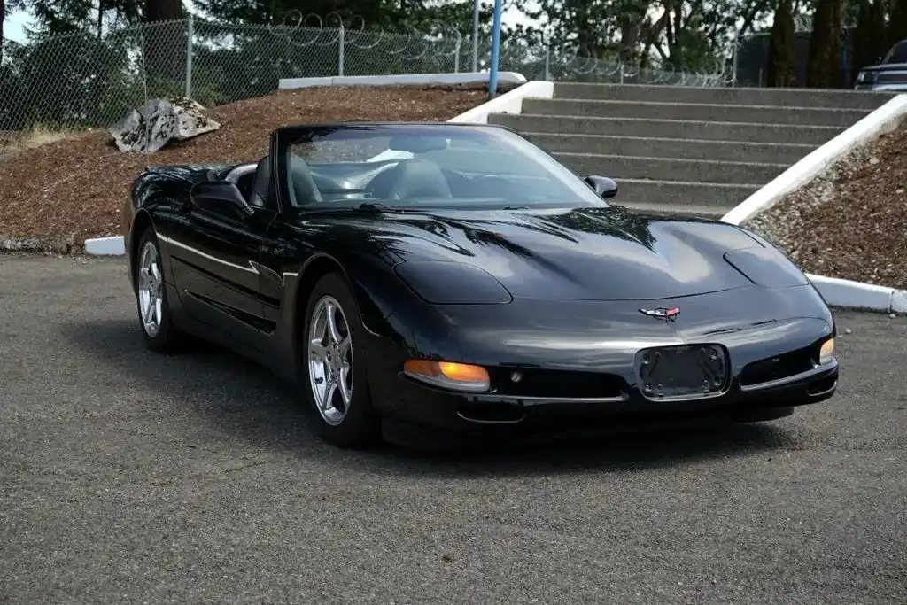 2002 Chevrolet Corvette Convertible's photo