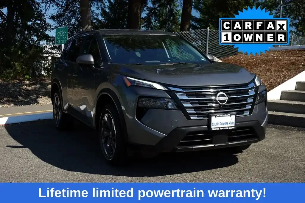 2025 Nissan Rogue SV FWD's photo