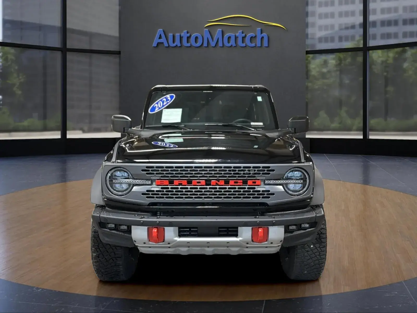 2023 Ford Bronco Base 4WD Advanced photo 3