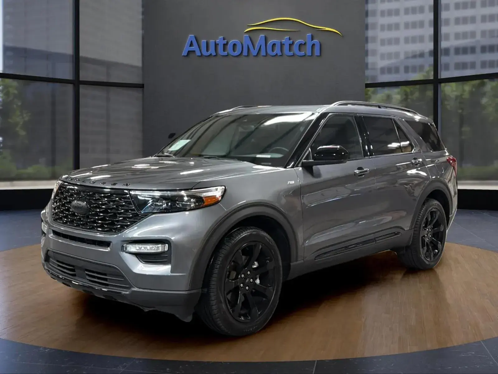 2023 Ford Explorer ST-Line 4WD photo 4