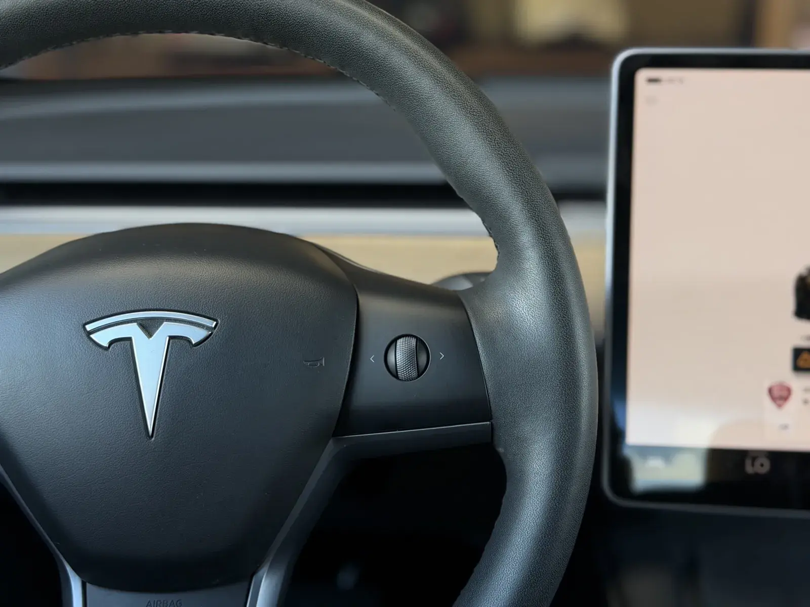 2023 Tesla Model 3 Base photo 4