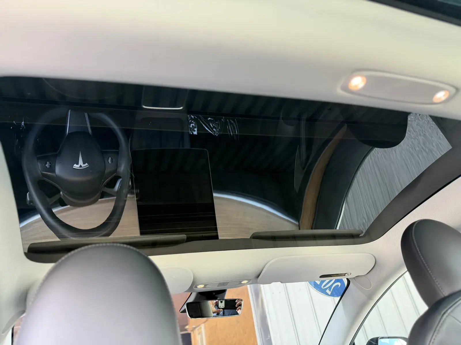 2023 Tesla Model 3 Base photo 5
